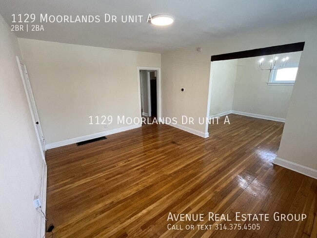 Building Photo - 1129 Moorlands Dr