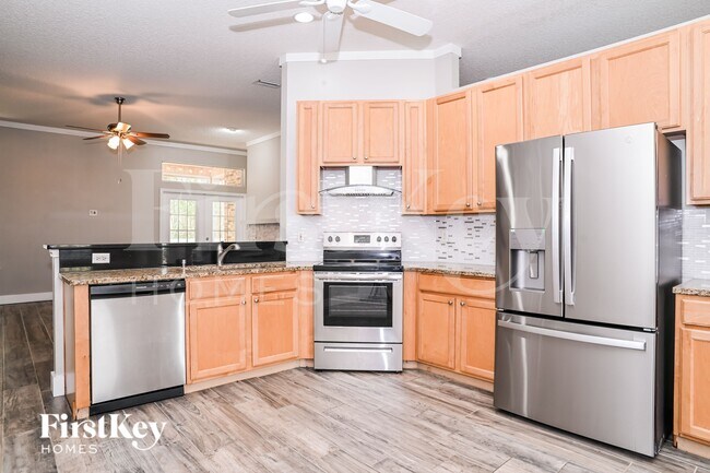 Building Photo - 2352 Chartley Ln S