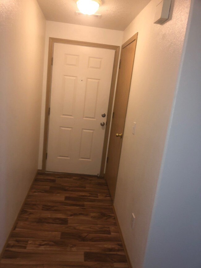 Foto del edificio - 1414 Brandt Rd