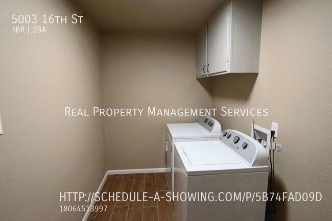 Foto del edificio - Very Nicely Updated 3 Bedroom, 2 Bath Home...