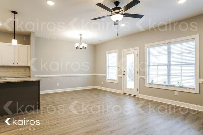 Foto del edificio - 3709 Oak Leaf Wy
