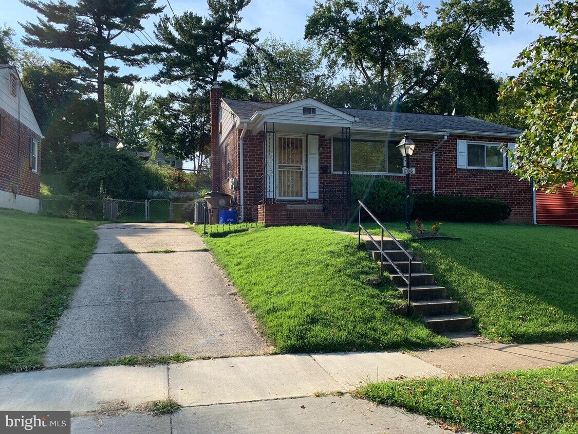706 First St, Rockville, MD 20851 House Rental in Rockville, MD