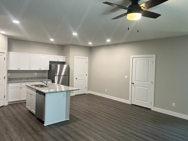 Foto del edificio - 5227 N Cypress St