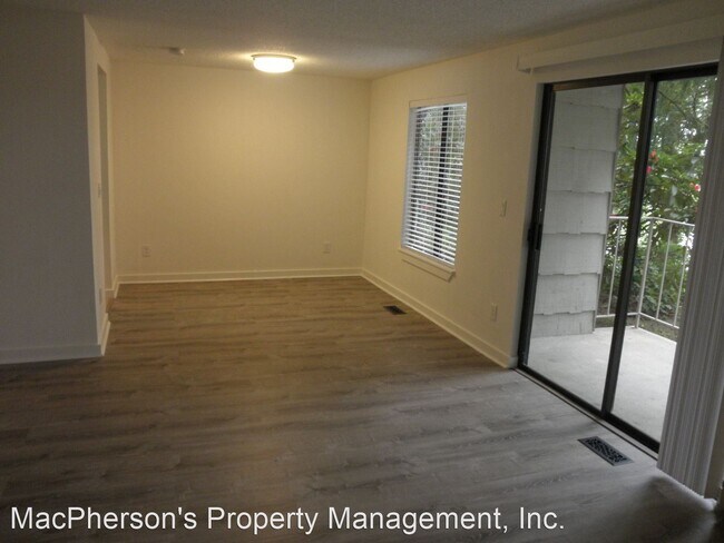 Foto del edificio - 2 br, 1 bath House - 12119 NE Bel-Red Rd #...