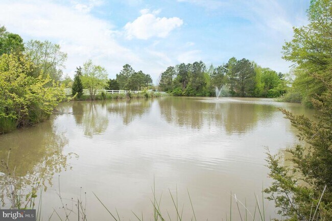 Building Photo - 201 Canvasback Way