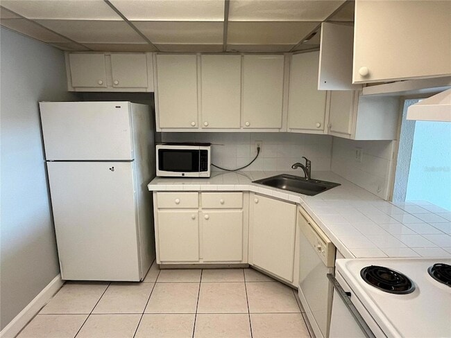 Building Photo - 2760 Coconut Bay Ln