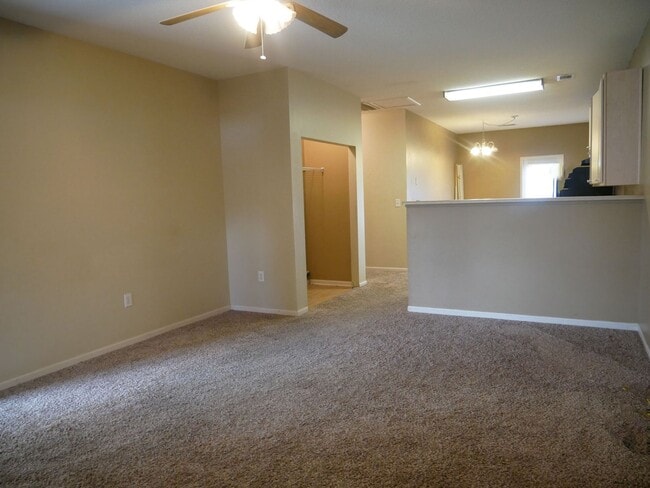 Building Photo - 119 Pine Meadows Cir
