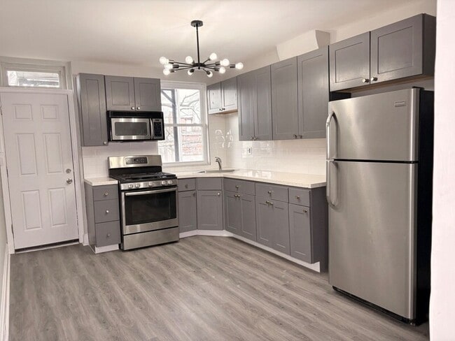 Building Photo - 235x McCulloh St