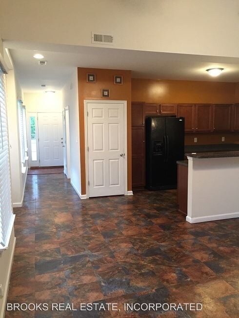 Building Photo - 2 br, 2 bath House - 206 Patriot Village