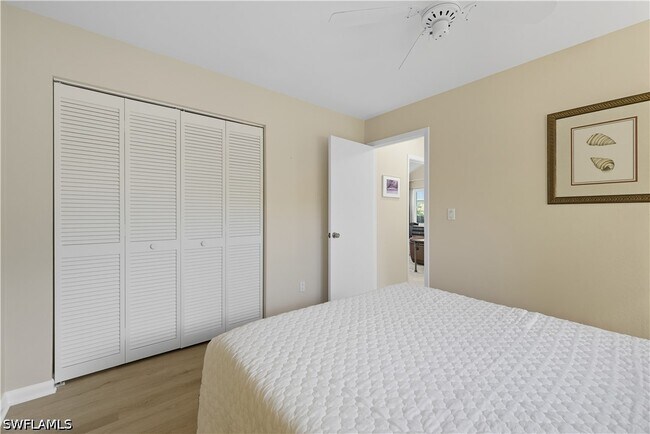 Foto del edificio - 2261 Kings Lake Blvd