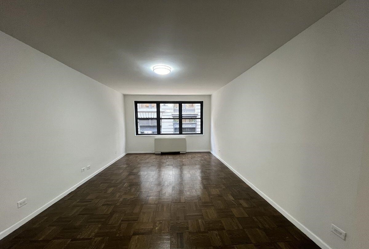 96 Fifth Avenue - Room For Rent In New York, Ny 