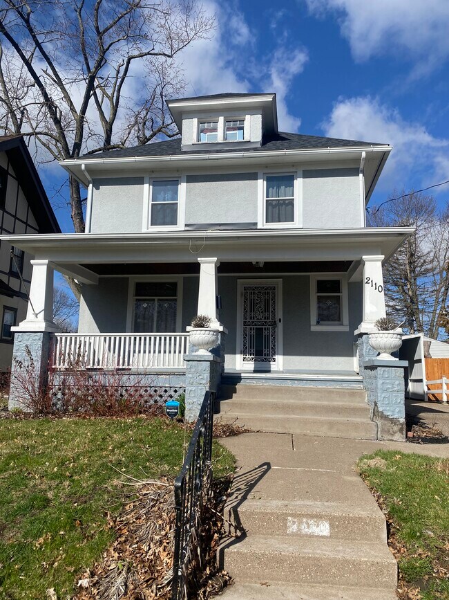 2110 Grand Ave, Davenport, IA 52803 House Rental in Davenport, IA