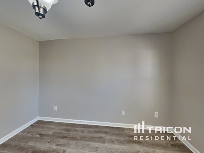 Building Photo - 239 Eagle Pointe Dr