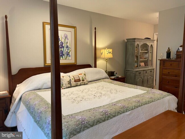 Foto del edificio - 1601 Todd Ln