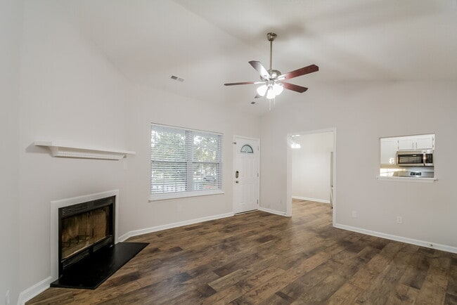 Building Photo - 746 Brewers Glynn Ct