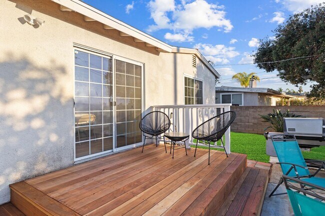 Foto del edificio - 3460 Armstrong St