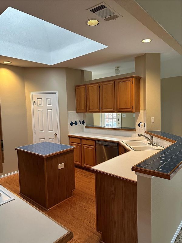 Building Photo - 3524 Misty Meadow Dr