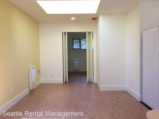 Building Photo - 1 br, 1 bath House - 11046 2nd Ave NW Back...