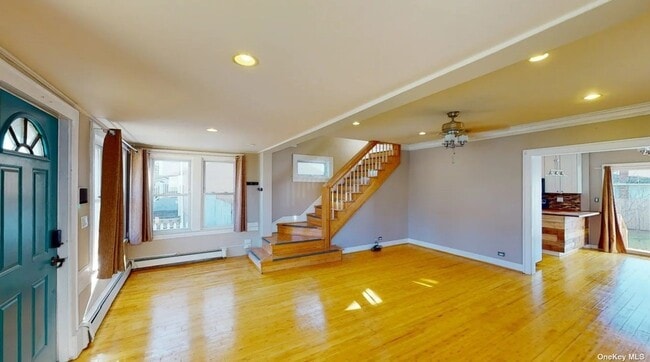 Building Photo - 23 Bainbridge Ave