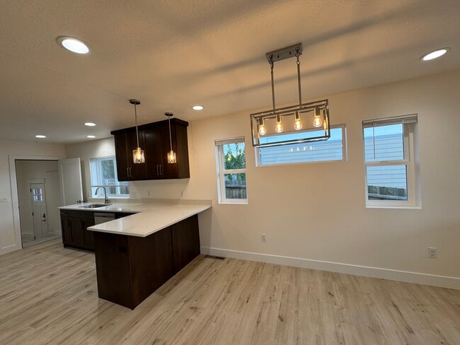 Photo - 515 Koneta Ct House