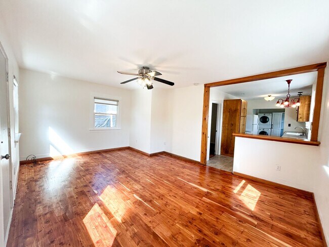 Foto del edificio - Two bedroom, One Bath House