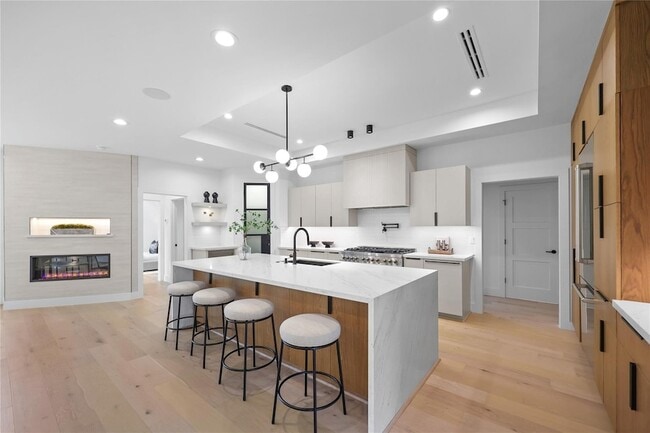 Building Photo - 2518 Tannehill Dr