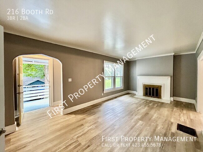 Foto del edificio - 216 Booth Rd