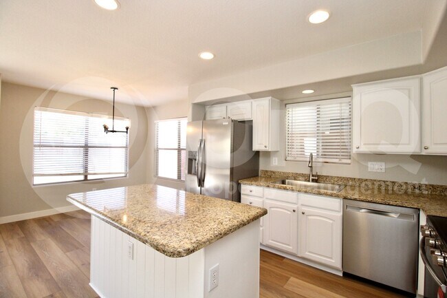 Foto del edificio - 20814 N 38th St
