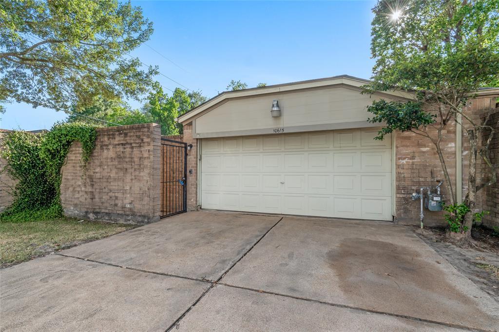Foto principal - 10615 Autumn Meadow Ln