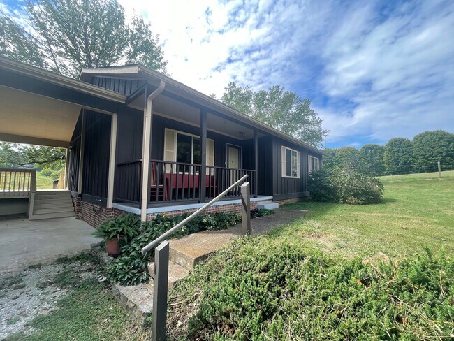 Building Photo - 4473 Moore Ln