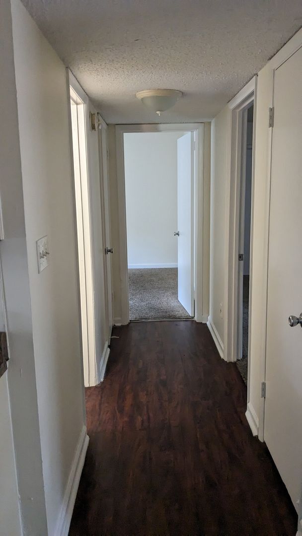 Foto del edificio - 957 47th Pl N