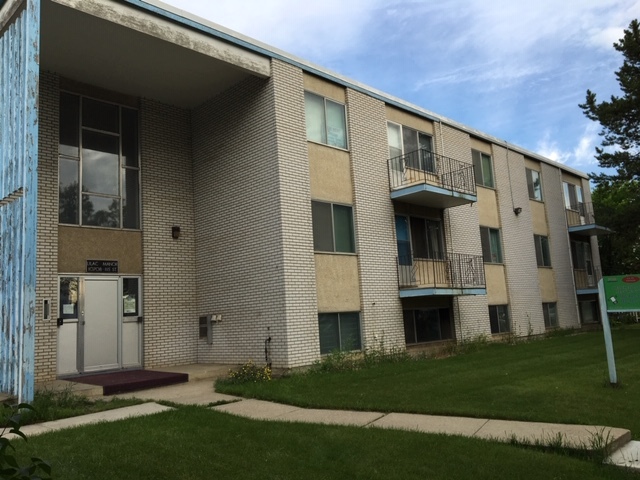 10708 115 St NW Unit 23, Edmonton, AB T5H 3K9 Apartments - 10708 115 St ...