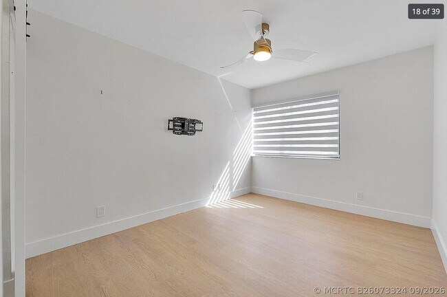 Foto del edificio - 1149 NW 13th St