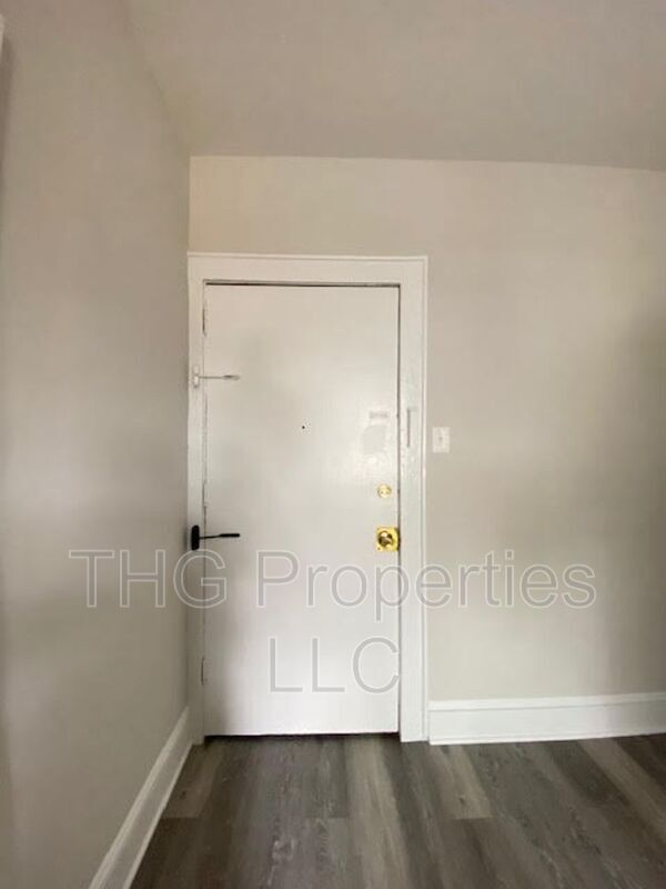 Foto del edificio - 678 Scotland Rd