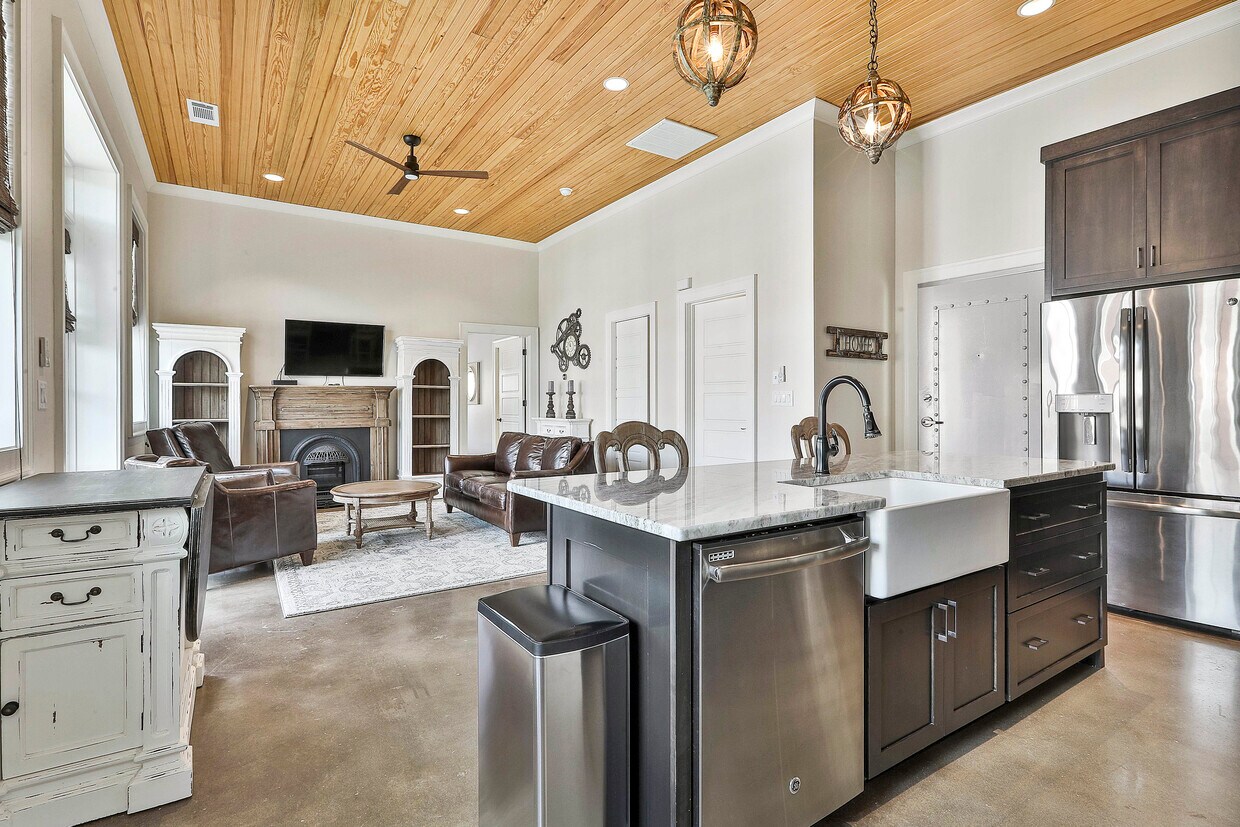 15 Main St Unit 2A, Senoia, GA 30276 Apartments in Senoia, GA