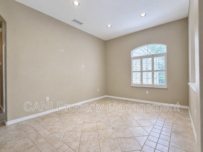 Foto del edificio - 4625 Sweetmeadow Cir