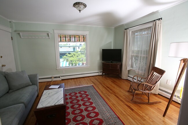 Building Photo - 260 Park Ave