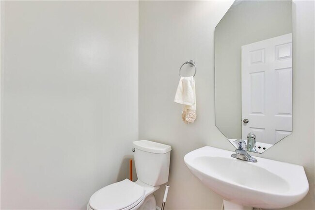 Building Photo - 81 Grampian Ct