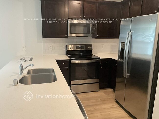 Foto del edificio - 10645 Sewell Cir