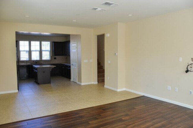 Building Photo - 3043 Moss Landing Terrace