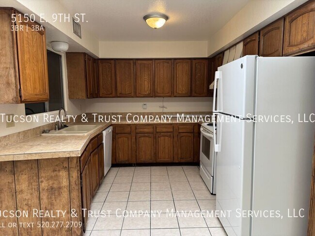 Foto del edificio - 5150 E 9th St