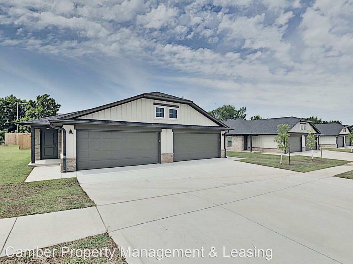 Foto principal - 2 br, 2 bath House - 1300 NW 111th Street