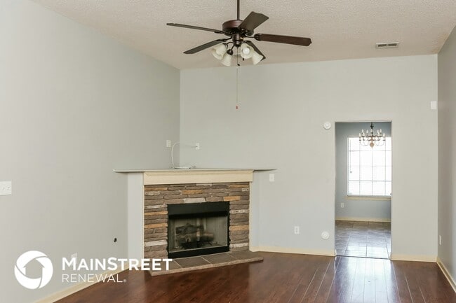 Building Photo - 8852 Campaldino Ave
