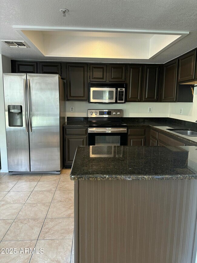 Foto del edificio - 9790 N 94th Pl