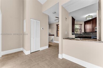 Building Photo - 15563 N Miami Lakeway