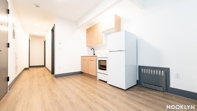 Photo - 2008 Fulton St Apartment