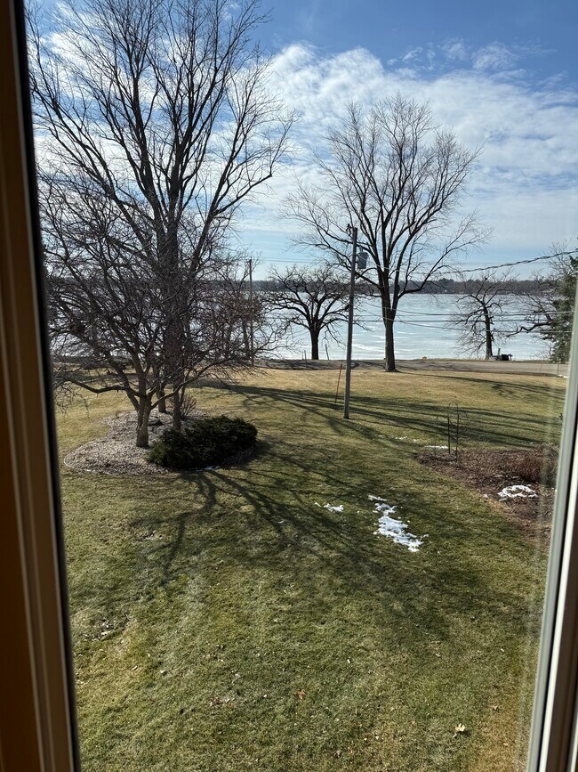 Building Photo - W9206 Ripley Rd