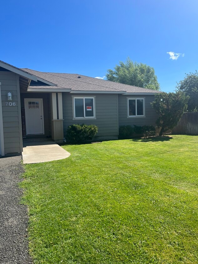 706 E Remington Dr, Ellensburg, WA 98926 House Rental in Ellensburg