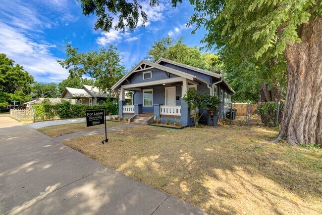 Foto del edificio - Charming Craftsman 3/1 Home Next To TU!