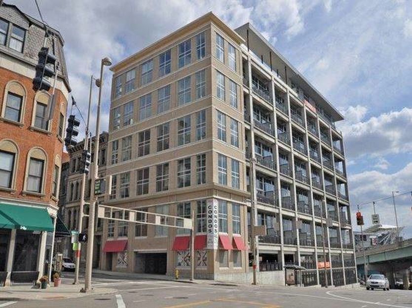 Parker Flats - 353 W 4th St